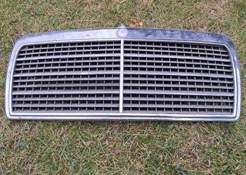 Grill atrapa mercedes w 124