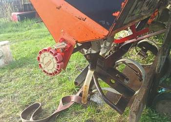 Podsiewacz, dozownik nawozu 4 rzędowy