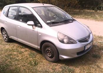 Honda Jazz 2005r mało pali