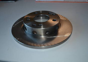Tarcza hamulcowa RACER R0052 Mercedes 190/W201/zam.DF1584/ Tarcza hamulcowa RACER R0052 Mercedes 190/W201/zam.DF1584/
