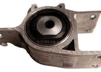 MERCEDES B-KL W246 Tuleja wahacza przod prawa