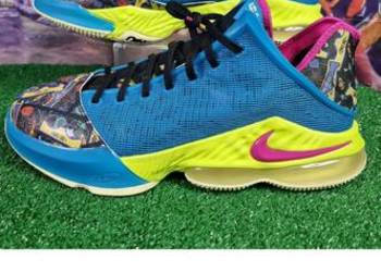 NIKE LEBRON 19 LOW LEBRONIVAL