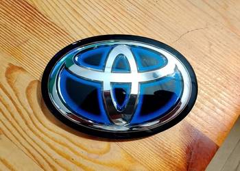 LOGO ZNACZEK EMBLEMAT PRZÓD 90975-02124 TOYOTA COROLLA XII E21 YARIS IV P21