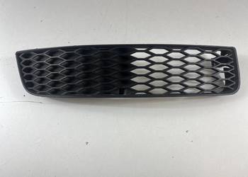 KRATKA ZDERZAKA PRAWA AUDI TT 98- 8N0807682A