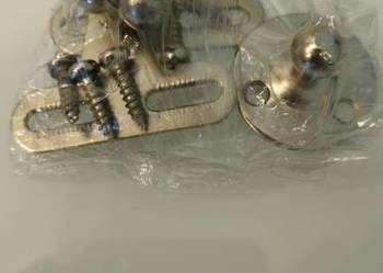 Mocowania do siłowników meblowych