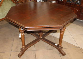 stol ośmiokątny drewniany nr 1584	Fiaf