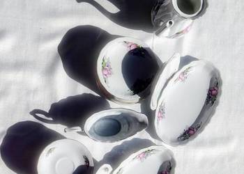 Piękny porcelanowy zestaw kawowy / obiadowy retro vintage