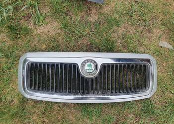 Grill atrapa chłodnicy Skoda Fabia I 99-07 srebrna