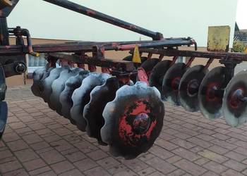 Talerzówka brona talerzowa 2 X8