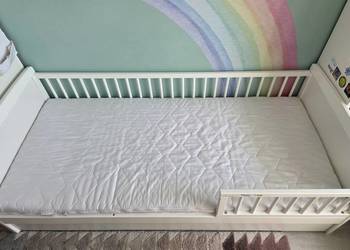 Łóżeczko + materac 70x160cm + 3 prześcieradła