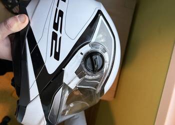 Sprzedam kask używany ls2