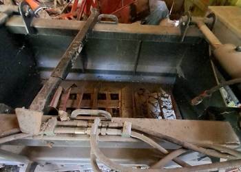 Przecinak do balotów beli