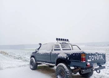 Toyota hilux V 2.4d legenda