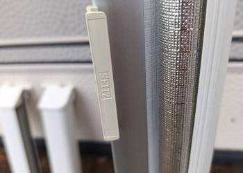 Roleta  plus moskitiera wewnętrzna 152-63cm