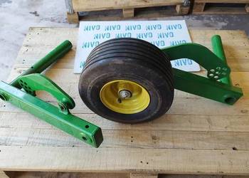 Kolko podbieracza prasa rolujaca John deere