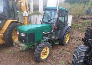 Traktor john deere 5500 Rok 2001