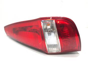 LAMPA PRAWY TYŁ HYUNDAI i30 92402-2R1 Kombi 07-12 ŚWIATŁO TYLNA, PRAWA