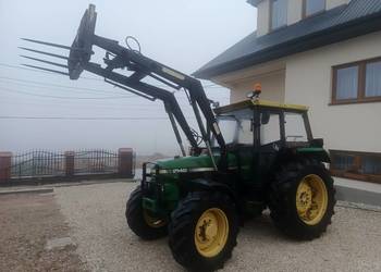John Deere 2140 80r. z turem