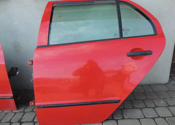 SKODA FABIA I HB 5D DRZWI LEWE TYLNE