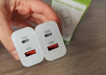 Zestaw 2 nowych ładowarek sieciowych Super Fast Charger (USB-C 25W + USB-A