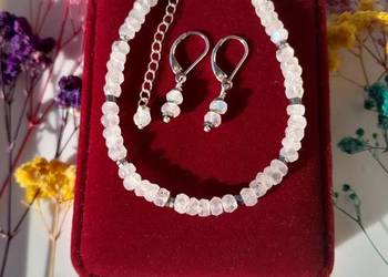 Srebrna bransoletka z naturalnym kamieniem księżycowym Adular.