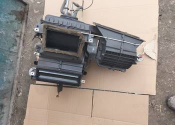 FORD MONDEO MK2 NAGRZWENICA OBUDOWA NAGRZWENICY DMUCHAWA KLIMATYZACJA