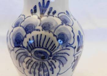 wazonik porcelanowy Delfts Holandia nr 1032	Fiaf