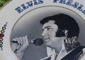 KOLEKCJONERSKA POZŁACANA PORCELANA BARRATTS 1982 
ELVIS PRES