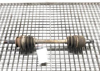 PÓŁOŚ LEWY PRZÓD HYUNDAI SANTE FE I 2.0 113KM 00-06 PRZEGUB