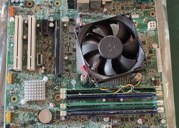 Zestaw komputerowy: procesor Intel Core i7, płyta główna Lenovo, 16GB RAM