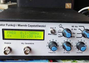 Generator Funkcji z miernikiem częstotliwości