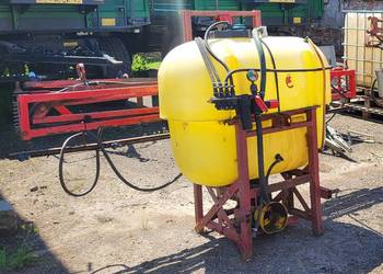 Opryskiwacz polowy 400 l.