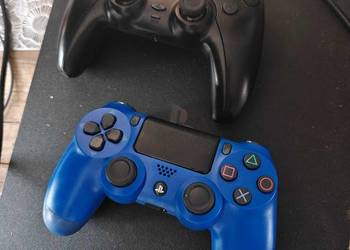 PlayStation 4 1tb plus dwa pady i dwie gry