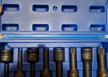 Zestaw 8szt. kluczy bitów udarowych Spline 1/2 M5-M18