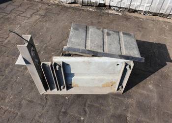 UCHWYT AKUMULATORA RENAULT MIDLUM 180 SKRZYNKA UCHWYT AKUMULATORA RENAULT MIDLUM 180 SKRZYNKA