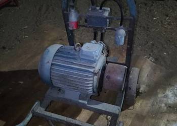 Sprzedam silnik 10kw na podwoziu.