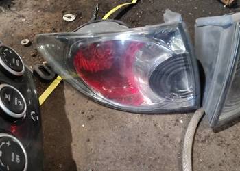 Lampa lewa prawa tył tylna w błotnik Mazda 6 kombi