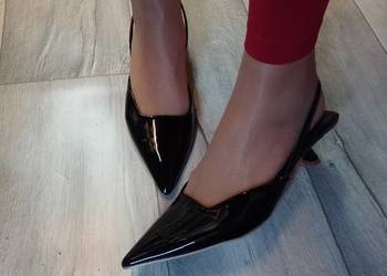 (42/43) CZARNE czółenka wieczorowe z odkrytą piętą, NOWE