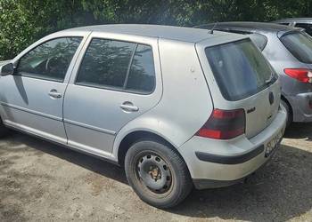 Volkswagen Golf 4 1.9 tdi nowy przegląd nie zgnity pod spodem klima