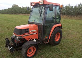 Miniciągnik Kubota St30