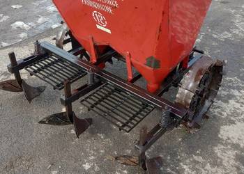 Sadzarka do ziemniaków Akpil