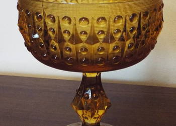 Stara cukiernica-bomboniera z ozdobnego, kolorowego szkła