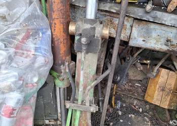 Siłowniki  ładowarka tih I pozostałe części