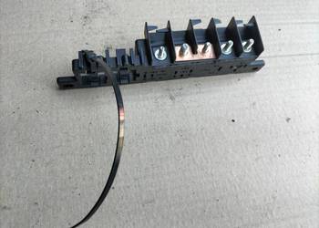 AUDI A4B5 A4 B5  SKRZYNKA PRZEKAŹNIKÓW 8L0941822A