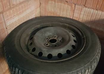 Zimowe na felgach 5x100 Nokian 195/60 R15 2017r bdb stan