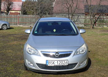 OPEL ASTRA -J 1,6 benzyna 2011r.