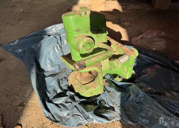 zaczep automatyczny rockinger na śruby do przyczepy john deere na bolec