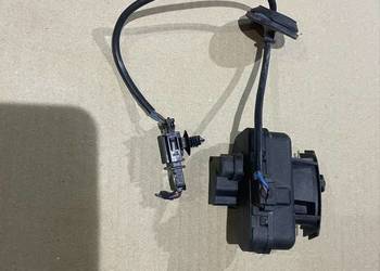 5N0810773E silniczek klapki wlewu paliwa vw tiguan 5n lift volkswagen