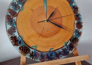 Zegar z żywicy epoksydowej