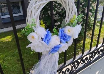 Wianki ślubne niebieskie